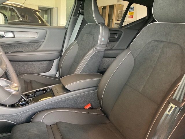 VOLVO XC40 usata, con Vetri oscurati