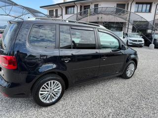 VOLKSWAGEN Touran usata, con Autoradio