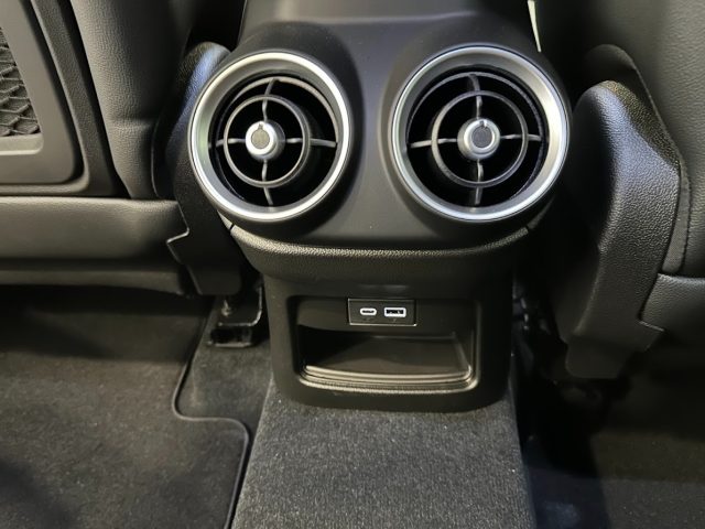 ALFA ROMEO Stelvio usata, con Apple CarPlay