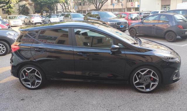 FORD Fiesta usata, con Cerchi in lega