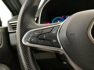 RENAULT Clio usata, con Sensori di parcheggio posteriori