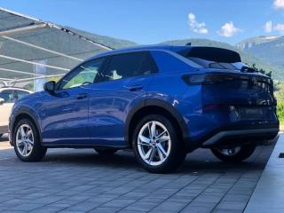 VOLKSWAGEN T-Roc usata, con Alzacristalli elettrici