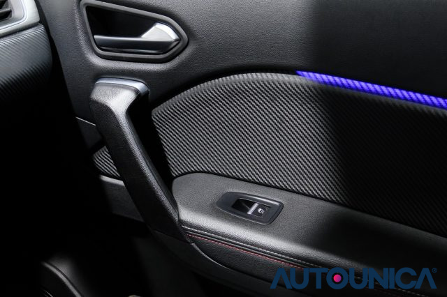 RENAULT Captur usata, con Isofix