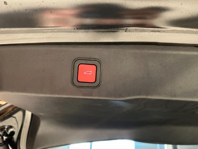 JEEP Avenger usata, con Servosterzo