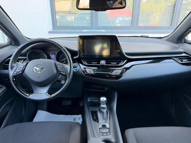 TOYOTA C-HR usata, con Controllo automatico clima