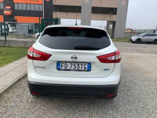 NISSAN Qashqai usata, con Autoradio