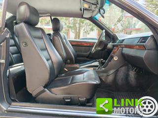 MERCEDES-BENZ E 200 usata, con Autoradio