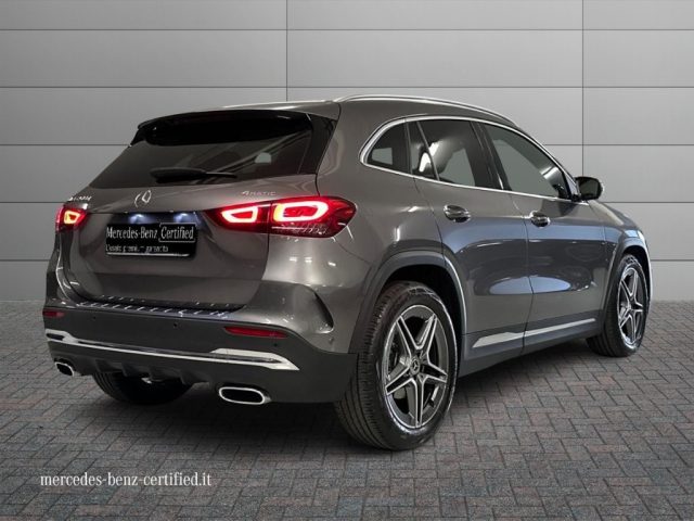 MERCEDES-BENZ GLA 200 usata, con Airbag