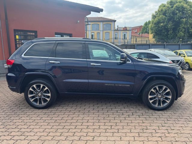 JEEP Grand Cherokee usata, con Autoradio