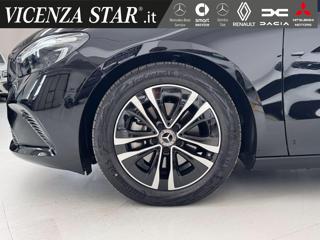 MERCEDES-BENZ B 180 usata, con Alzacristalli elettrici
