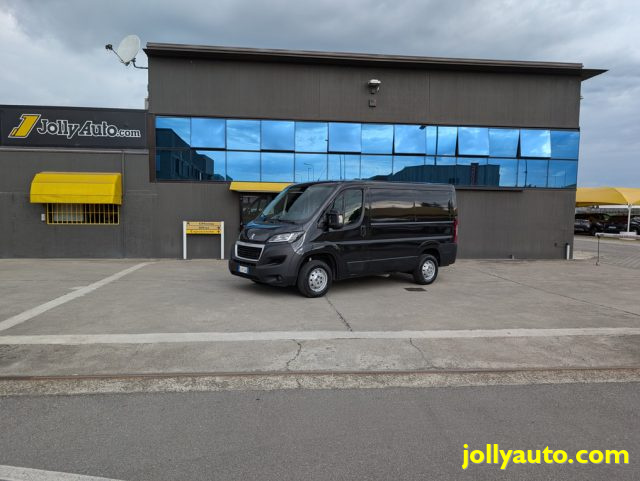 PEUGEOT Boxer usata, con ABS