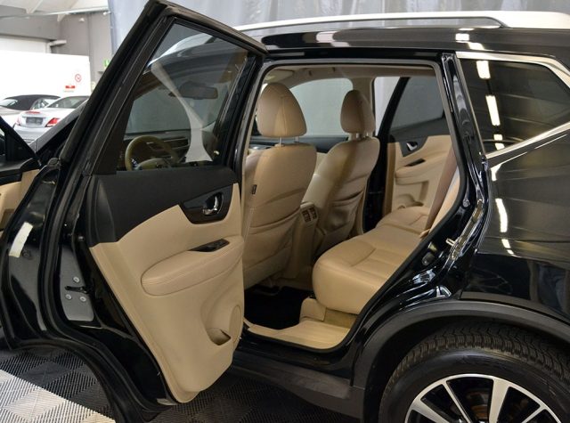 NISSAN X-Trail usata, con Airbag laterali