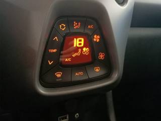 TOYOTA Aygo usata, con Frenata d