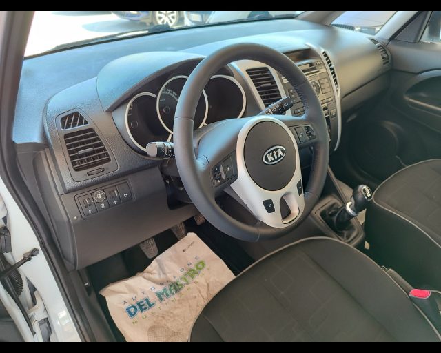 KIA Venga usata, con Airbag testa