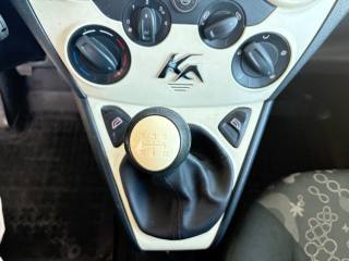 FORD Ka+ usata, con Isofix