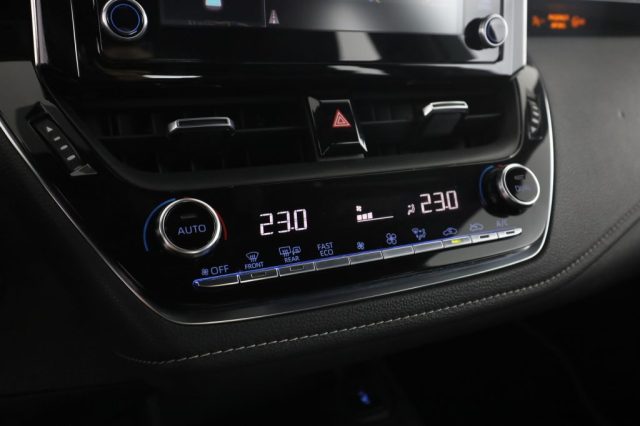 TOYOTA Corolla usata 11