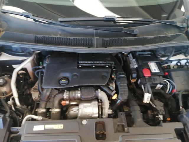 OPEL Grandland X usata, con Sedile posteriore sdoppiato
