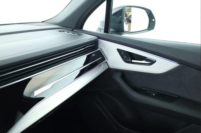 AUDI Q7 usata, con Sedili riscaldati