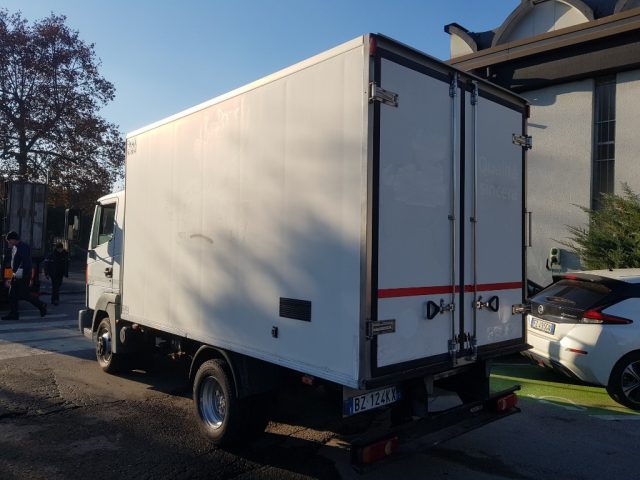 NISSAN Atleon usata 23