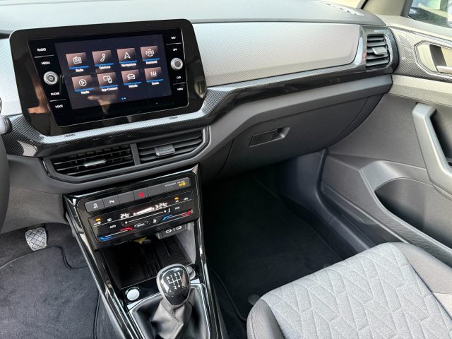 VOLKSWAGEN T-Cross usata, con Autoradio