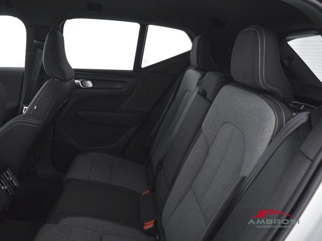 VOLVO XC40 usata 9