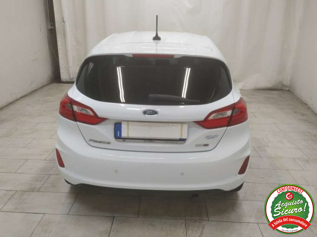 FORD Fiesta usata, con Autoradio