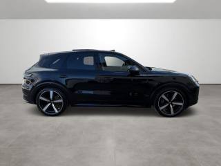 PORSCHE Cayenne usata, con Autoradio