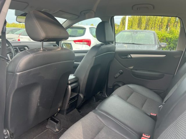 MERCEDES-BENZ B 180 usata, con Autoradio