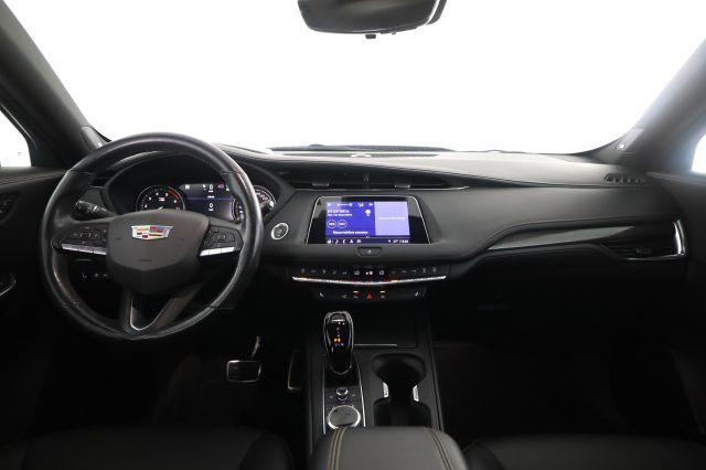 CADILLAC XT4 usata 4