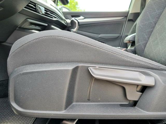 VOLKSWAGEN Golf usata, con Airbag testa