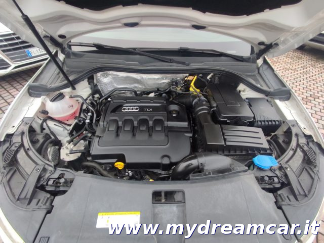 AUDI Q3 usata, con Sensori di parcheggio posteriori