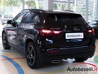 MERCEDES-BENZ GLA 200 usata, con Sedili riscaldati