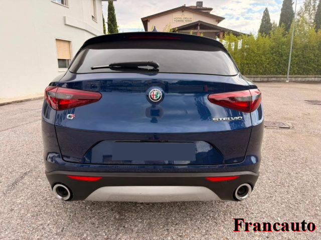 ALFA ROMEO Stelvio usata, con Autoradio