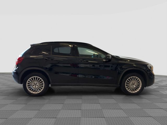 MERCEDES-BENZ CLA usata 4