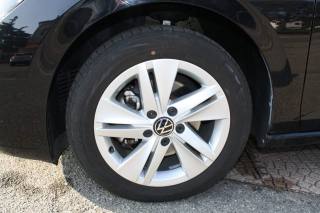 VOLKSWAGEN Golf usata, con Autoradio digitale