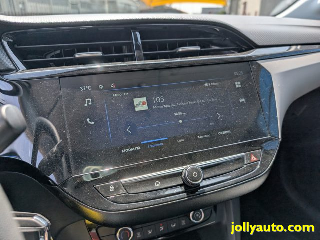 OPEL Corsa usata, con USB