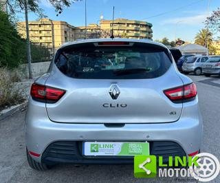 RENAULT Clio usata, con Controllo trazione