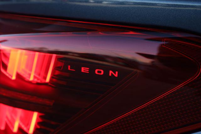 CUPRA Leon usata, con Airbag testa