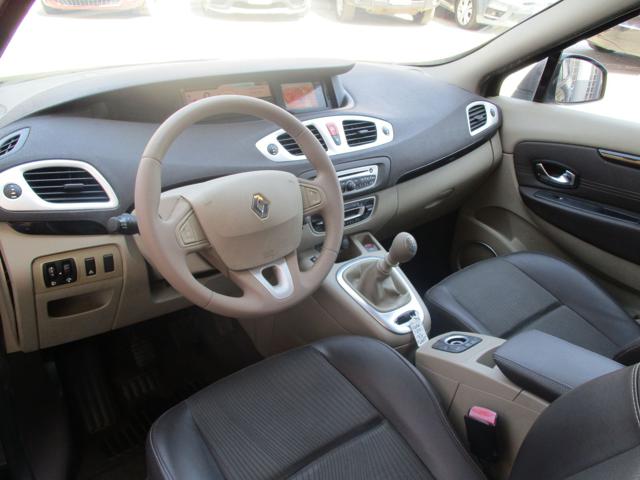 RENAULT Scenic usata 11