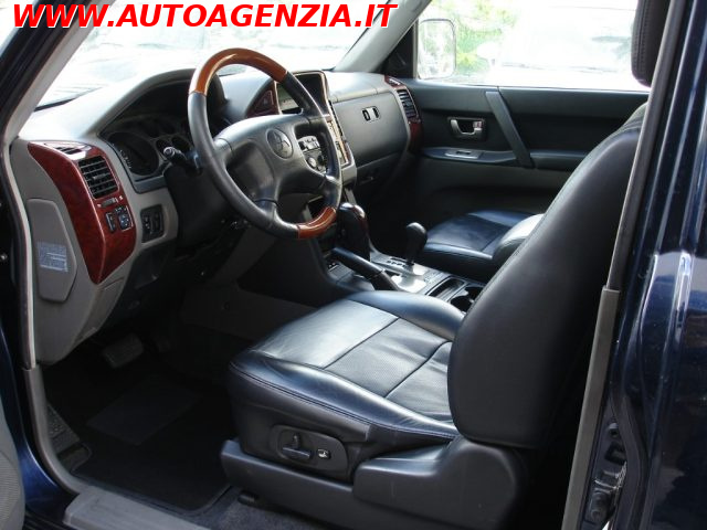 MITSUBISHI Pajero usata 10