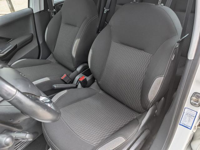 PEUGEOT 208 usata, con Cerchi in lega