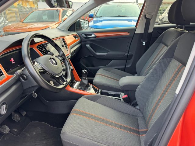 VOLKSWAGEN T-Roc usata, con Autoradio