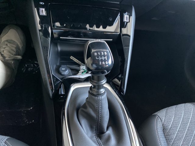 PEUGEOT 208 usata 8