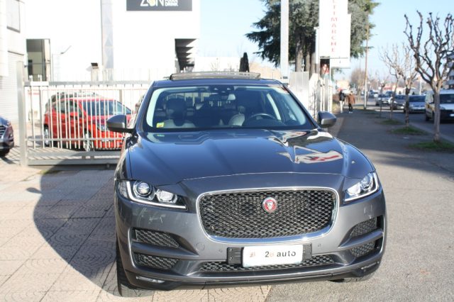 JAGUAR F-Pace usata, con Climatizzatore