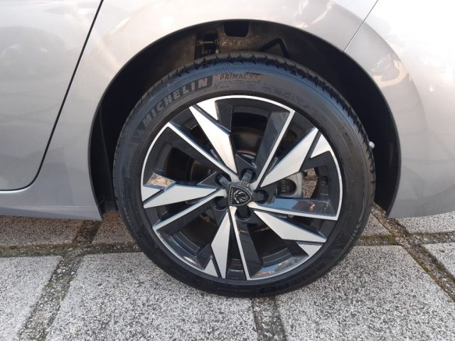 PEUGEOT 308 usata, con Volante multifunzione