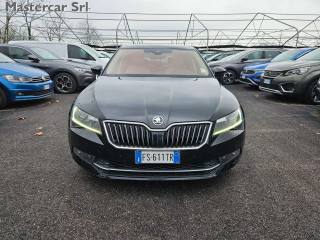 SKODA Superb usata, con Controllo trazione
