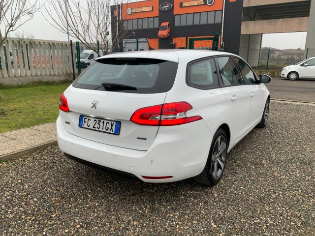 PEUGEOT 308 usata, con Alzacristalli elettrici