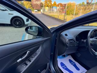 HYUNDAI i30 usata, con Autoradio
