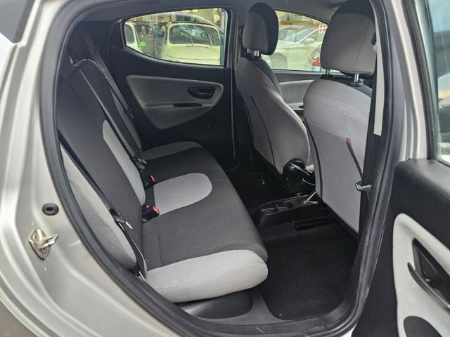 LANCIA Ypsilon usata, con Sedile posteriore sdoppiato