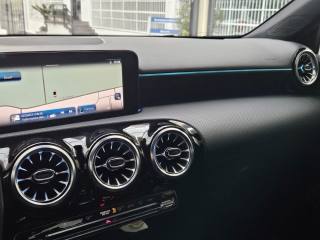 MERCEDES-BENZ A 200 usata, con Tettuccio apribile
